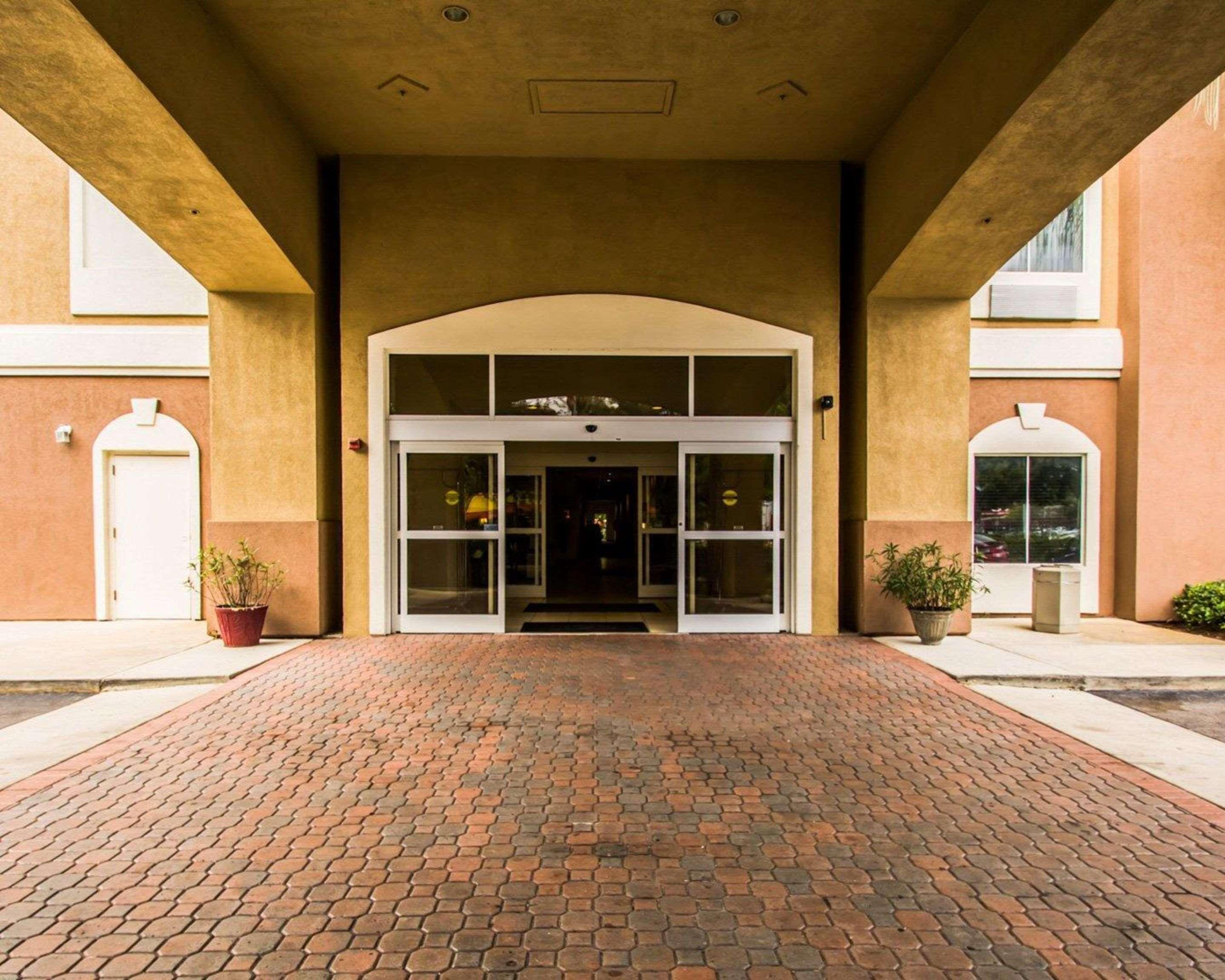 Sleep Inn & Suites Orlando International Airport מראה חיצוני תמונה